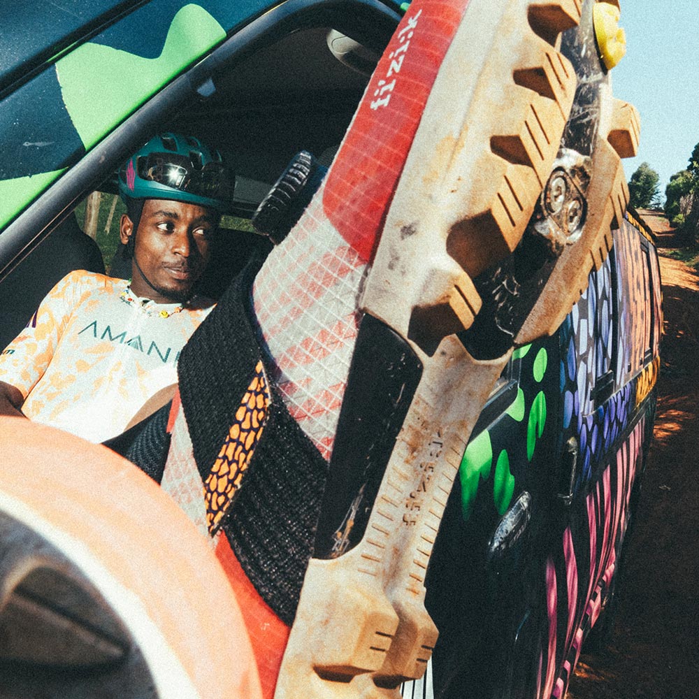 STIFF SOLE, TRAIL-READY TREAD