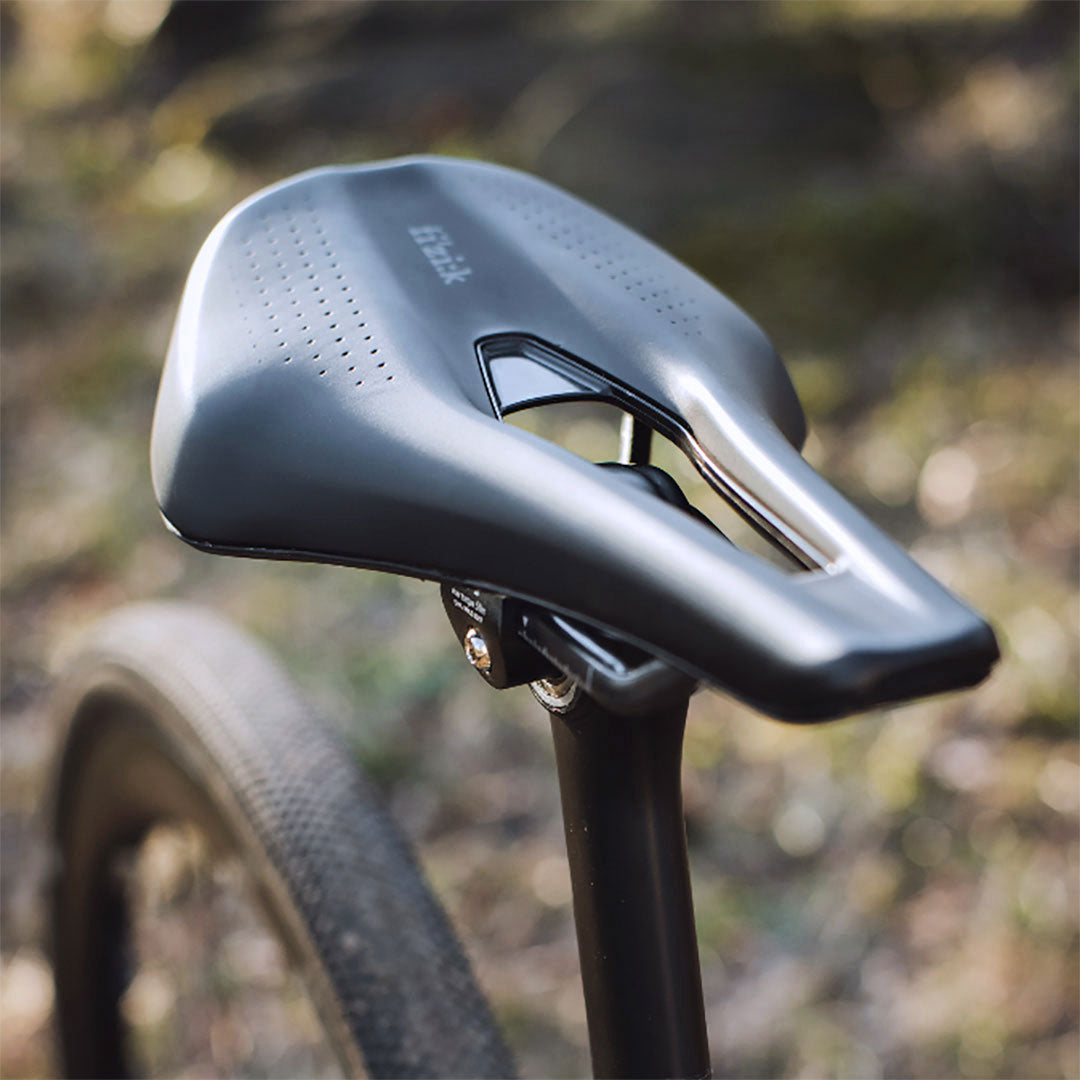 Endurance road cycling saddle - Tempo Argo R3 - Fizik – Fizik UK