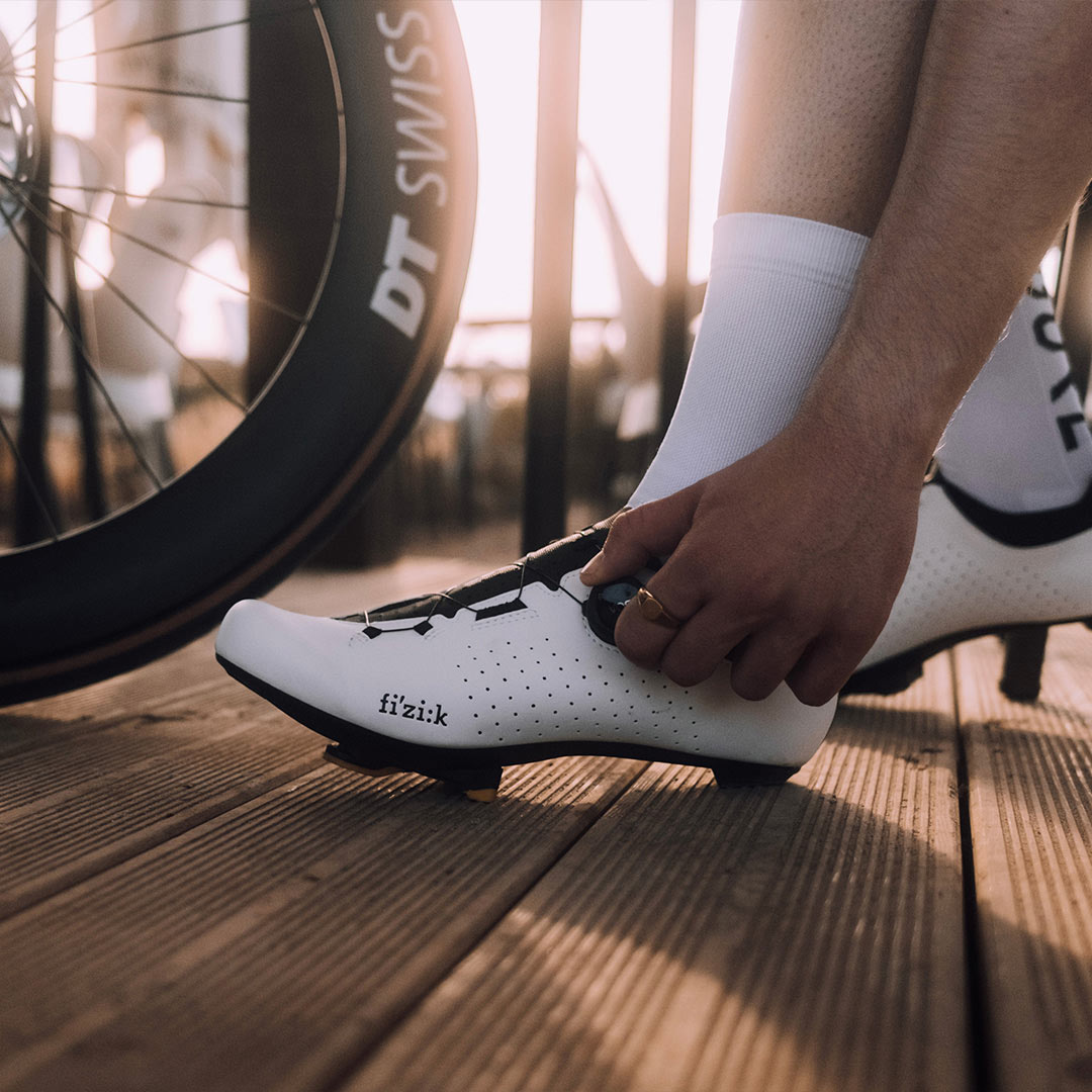 fi'zi:k VENTO OMNA WIDE ホワイト 41 Vento Omna Wide White/Black - Fizik